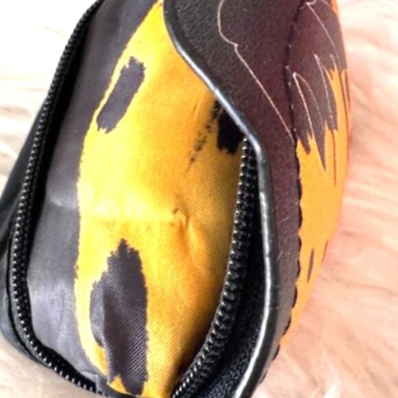 FARM Rio Take Me Bossa Banana Bag - Picture 4 of 5